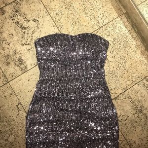 Cocktail sleeveless dress